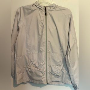 Grey windbreaker/raincoat size small